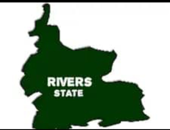 SUPREME COURT VERDICT CRISES LOOMS IN RIVERS AS EX- CHAIRMAN VOW TO RESUME OFFICE ON MONDAY .